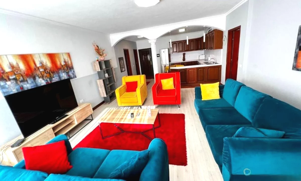 Shtepi me qera Apartament ne Tirane, 2+1, Mobilimi E mobiluar, Pagesa 800  Euro.