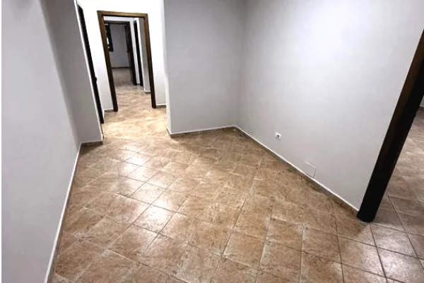 Zyre me qira tek Komuna e Parisit