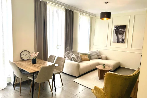 Shtepi me qera Apartament ne Tirane, 1+1, Mobilimi E mobiluar, Pagesa 650  Euro.