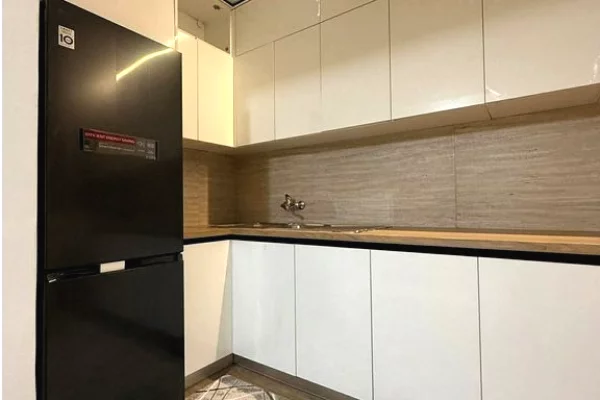 Appartamento in vendita a Tirana 2+1, Arredato