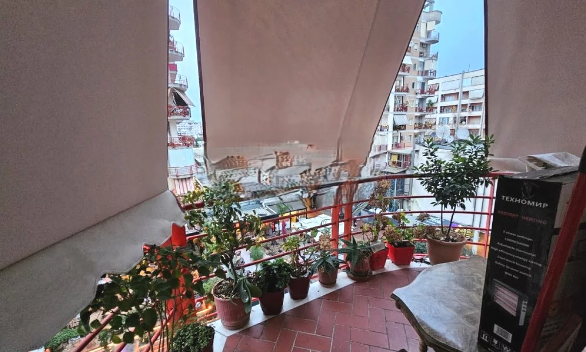 Shtepi me qera Apartament ne Tirane, 2+1, Mobilimi E mobiluar, Pagesa 750  Euro.