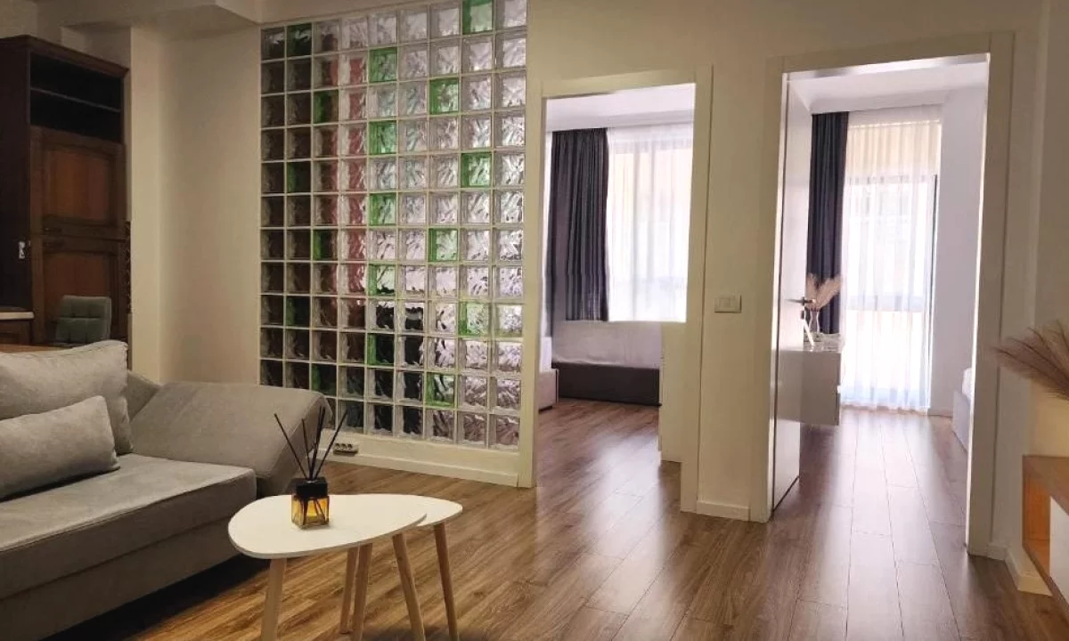 Shtepi me qera Apartament ne Tirane, 2+1, Mobilimi E mobiluar, Pagesa 800  Euro.