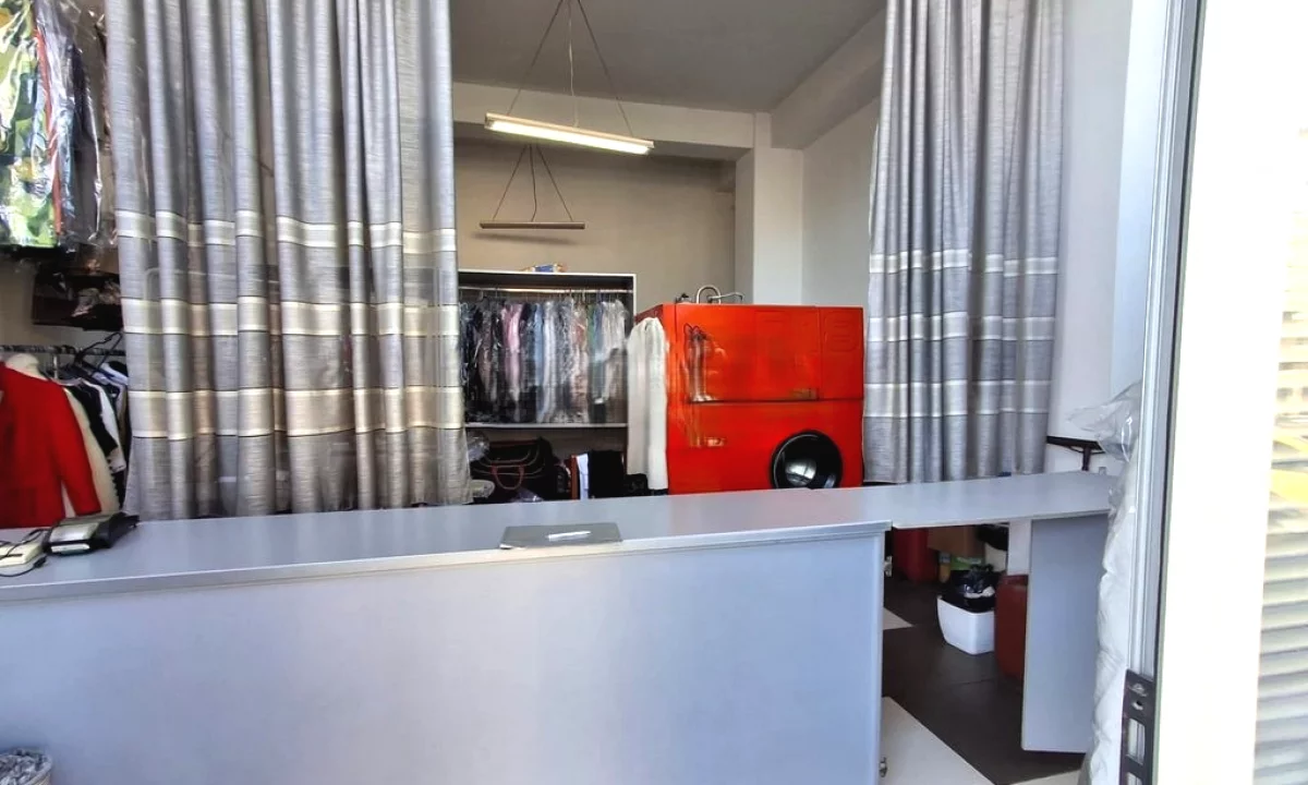 Ambient Komercial (Pastrim Kimik) ne shitje - Unaza e Re