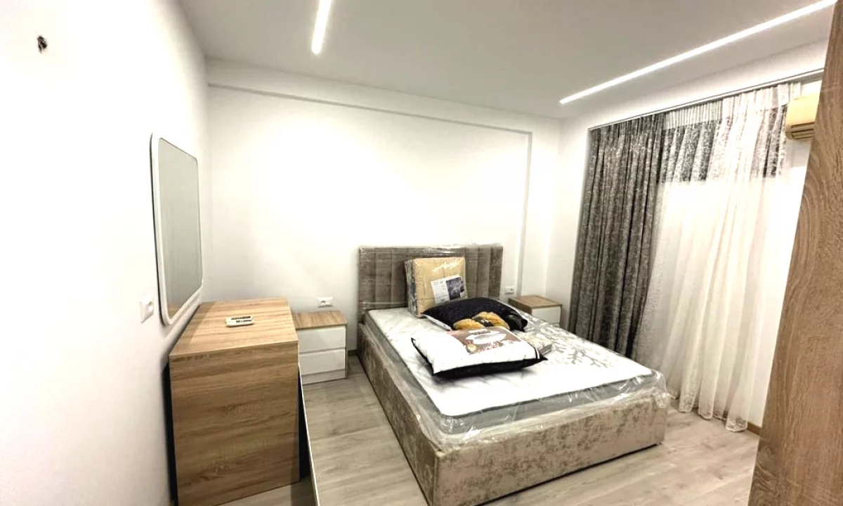 Shtepi me qera Apartament ne Tirane, 1+1, Mobilimi E mobiluar, Pagesa 700  Euro.