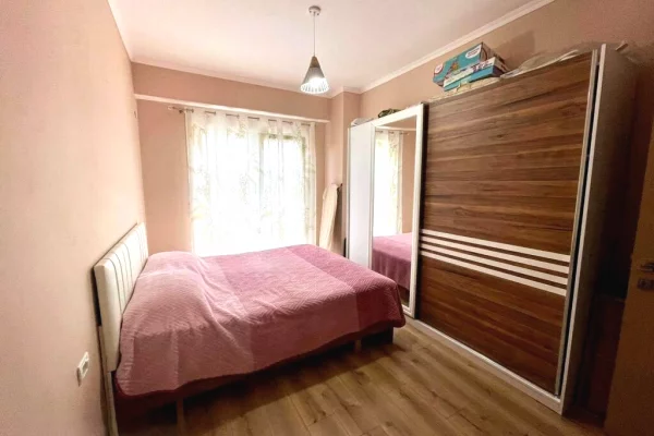 Shtepi me qera Apartament ne Tirane, 1+1, Mobilimi E mobiluar, Pagesa 520  Euro.
