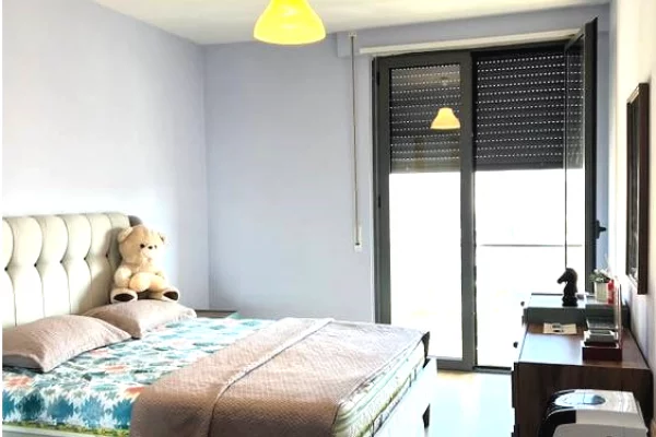Shtepi me qera Apartament ne Tirane, 2+1, Mobilimi E mobiluar, Pagesa 750  Euro.