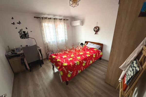 Shtepi me qera Apartament ne Tirane, 2+1, Mobilimi E mobiluar, Pagesa 600  Euro.