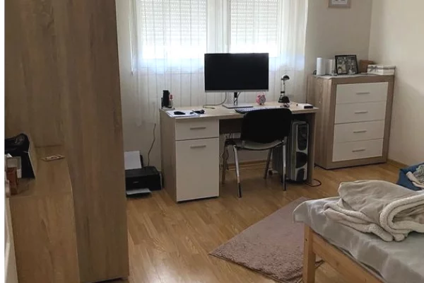 Shtepi me qera Apartament ne Tirane, 4+1, Mobilimi E mobiluar, Pagesa 1,500  Euro.