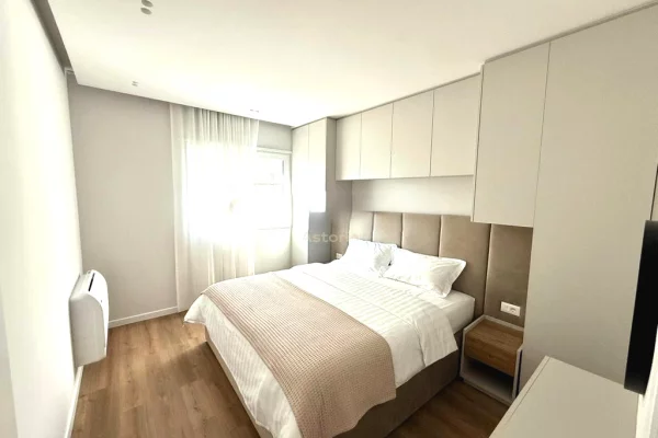 Shtepi me qera Apartament ne Tirane, 1+1, Mobilimi E mobiluar, Pagesa 750  Euro.