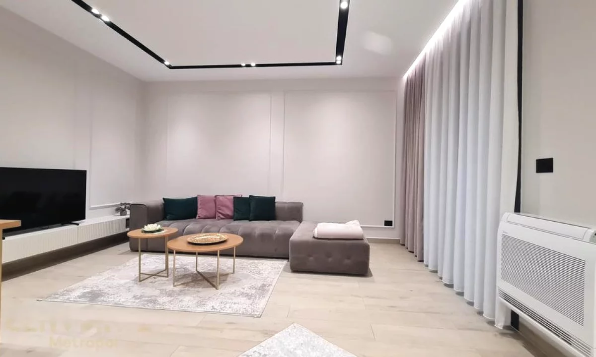 Shtepi me qera Apartament ne Tirane, 1+1, Mobilimi E mobiluar, Pagesa 1,000  Euro.