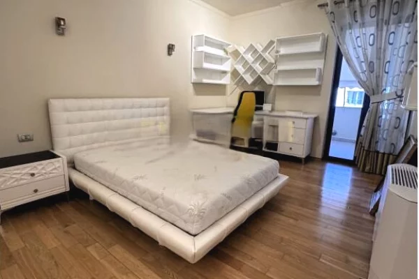 Shtepi me qera Apartament ne Tirane, 3+1, Mobilimi E mobiluar, Pagesa 1,500  Euro.