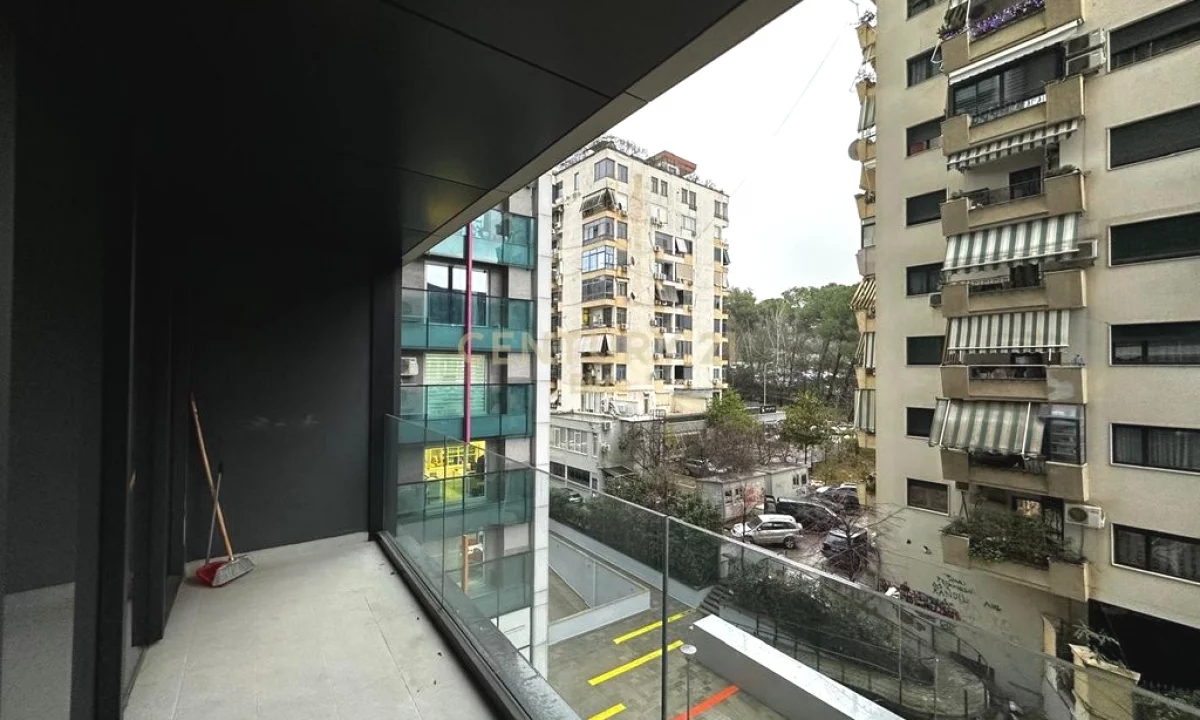 Shtepi me qera Apartament ne Tirane, 2+1, Mobilimi E mobiluar, Pagesa 3,500  Euro.