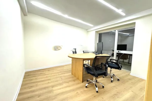 ZYRE PER QIRA TEK PIAZZA!