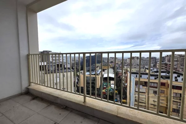 Zyre 3+2 Me Qira ne Zogu i Zi