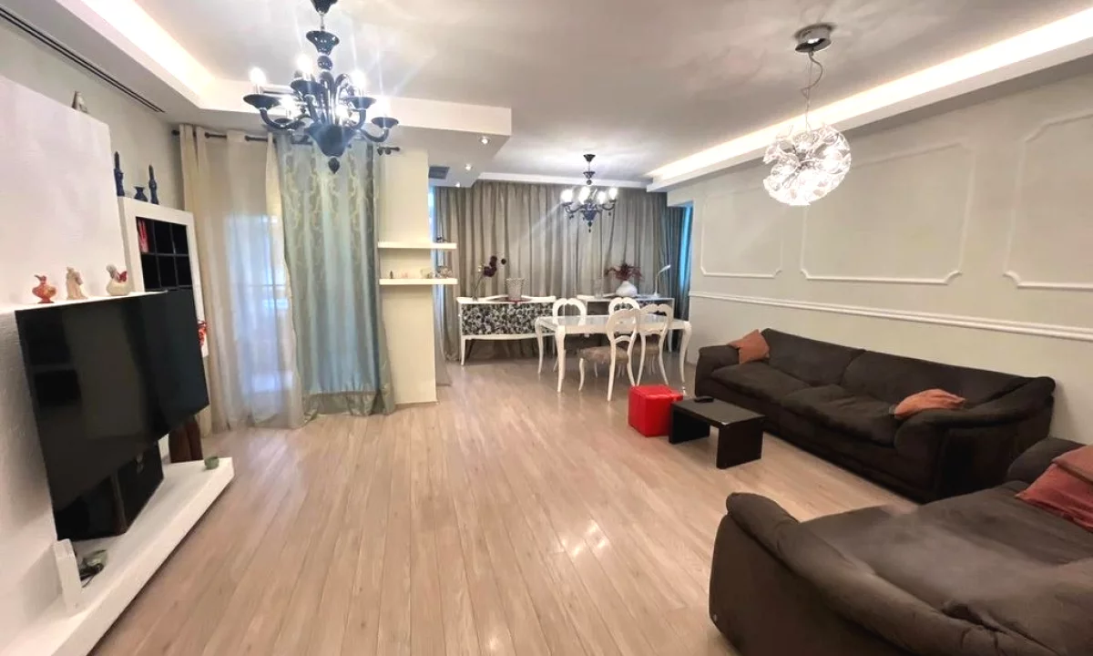 Shtepi me qera Apartament ne Tirane, 2+1, Mobilimi E mobiluar, Pagesa 1,500  Euro.