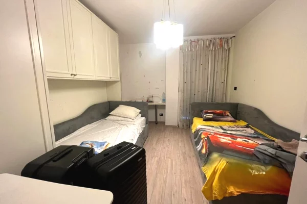 Shtepi me qera Apartament ne Tirane, 2+1, Mobilimi E mobiluar, Pagesa 1,500  Euro.