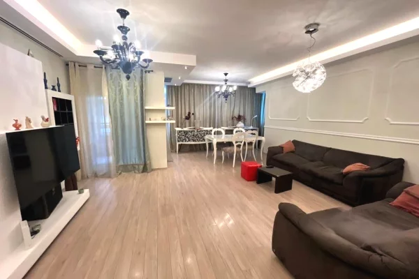 Ish Blloku – Apartament 2+1 me qira!!