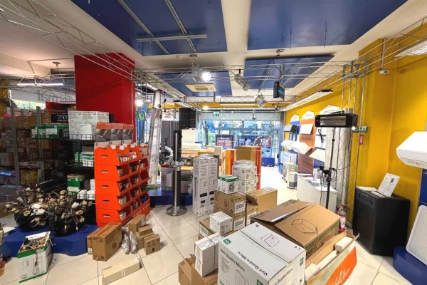 NJesi komerciale per qira