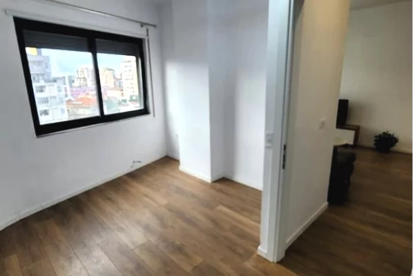Shtepi me qera Apartament ne Tirane, 2+1, Mobilimi E mobiluar, Pagesa 820  Euro.