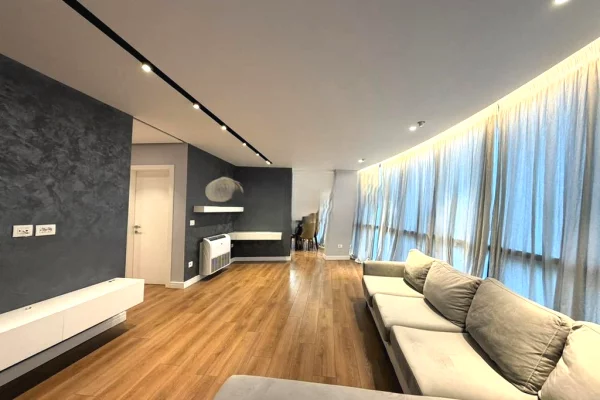 REZIDENCA KODRA DIELLIT 1, APARTAMENT 3+1 ME GARDEROBE PER QIRA