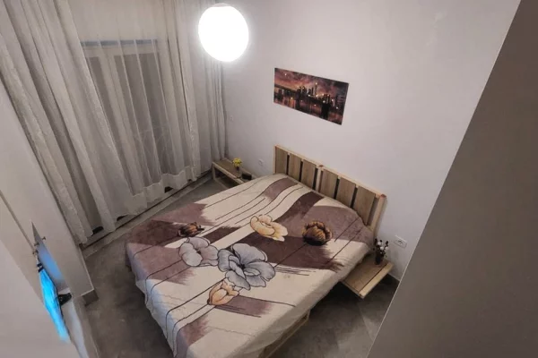 Shtepi me qera Apartament ne Tirane, 2+1, Mobilimi E mobiluar, Pagesa 550  Euro.
