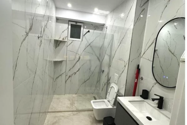 Shtepi me qera Apartament ne Tirane, 1+1, Mobilimi E mobiluar, Pagesa 630  Euro.