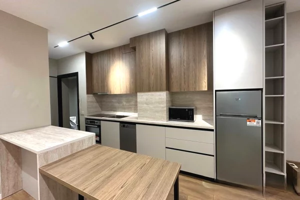 Shtepi me qera Apartament ne Tirane, 2+1, Mobilimi E mobiluar, Pagesa 1,200  Euro.