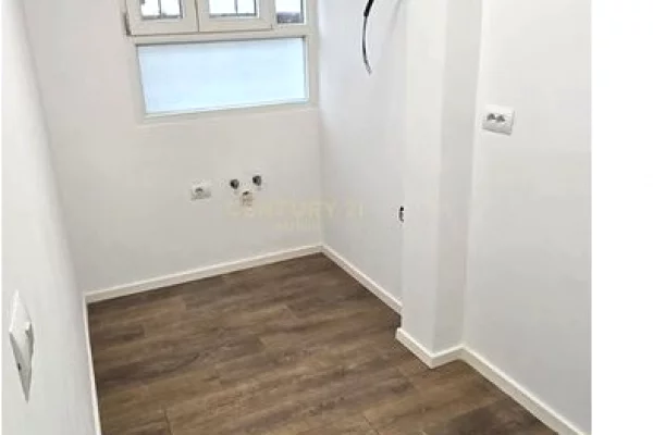 Apartment for sale in Tirana 1+1, Emty