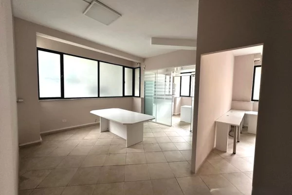 Jepet Zyrë Me Qira në 21 Dhjetori