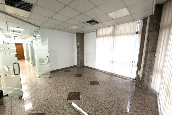 Japim zyra me qera afer Sheshit Wilson