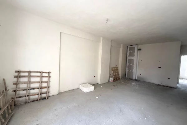 Apartment for sale in Tirana 2+1, Emty