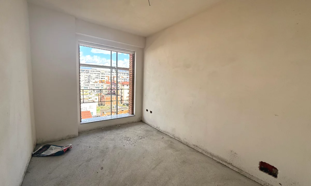 Apartment for sale in Tirana 2+1, Emty