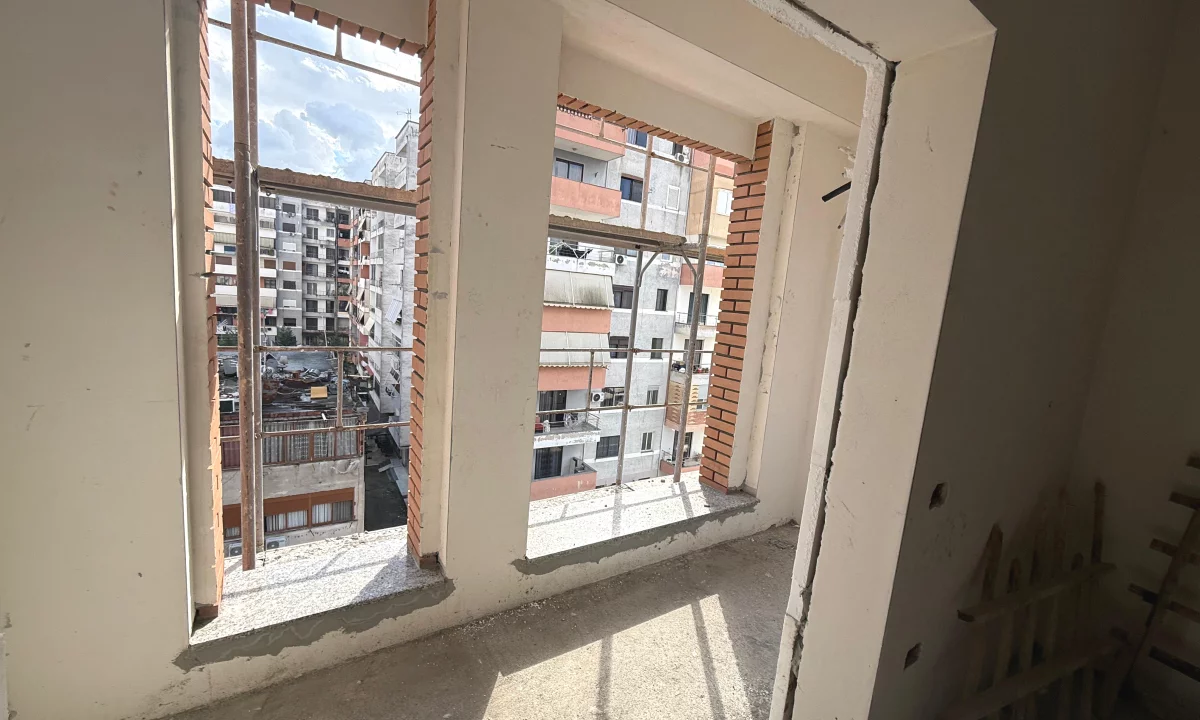 Apartment for sale in Tirana 2+1, Emty