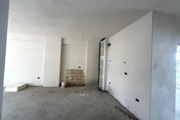Apartment for sale in Tirana 2+1, Emty