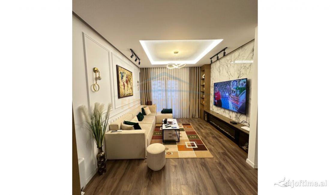 Shtepi ne shitje Apartament ne Tirane, 3+1, Mobilimi E mobiluar, Pagesa 250,000  Euro.