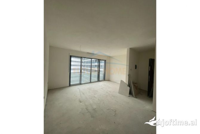 Shtepi ne shitje Apartament ne Tirane, 2+1, Mobilimi Bosh, pa mobiluar, Pagesa 180,000  Euro.
