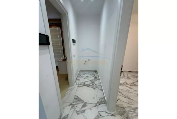 Shtepi me qera Apartament ne Tirane, 1+1, Mobilimi Bosh, pa mobiluar, Pagesa 90,000  Leke.