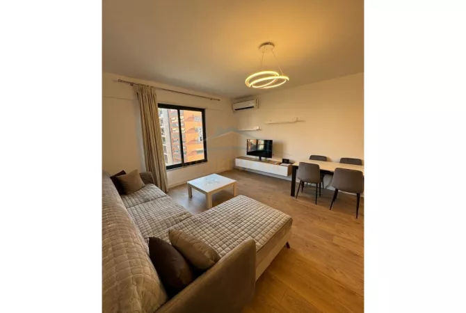Shtepi me qera Apartament ne Tirane, 2+1, Mobilimi E mobiluar, Pagesa 800  Euro.