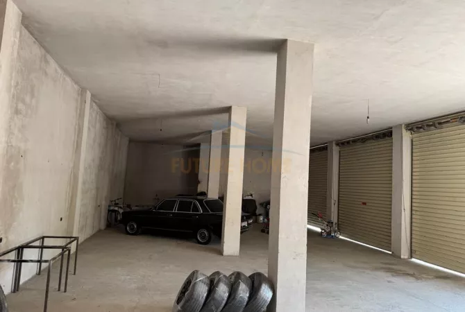 Business Property for Rent 1+1 in Tirana - 1,000 Euro
