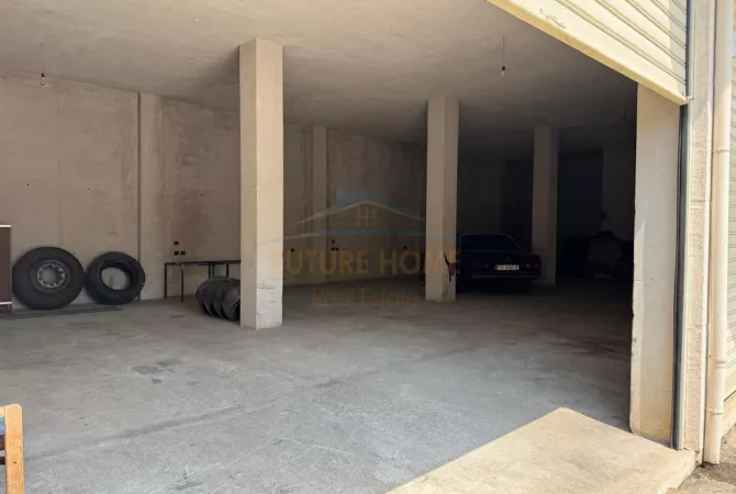 Business Property for Rent 1+1 in Tirana - 1,000 Euro