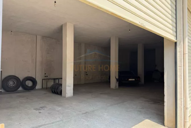 Business Property for Rent 1+1 in Tirana - 1,000 Euro