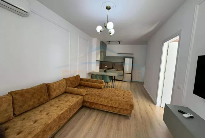 Shtepi me qera Apartament ne Tirane, 1+1, Mobilimi E mobiluar, Pagesa 600  Euro.