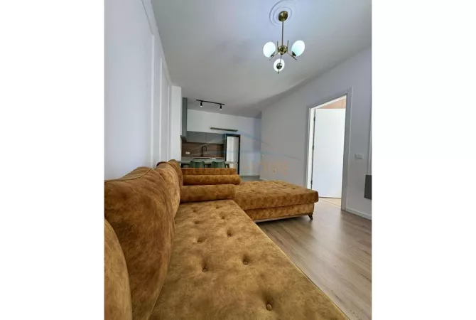 Qera, Apartament 1+1+Post Parkimi, Unaza e Re. UNA57097