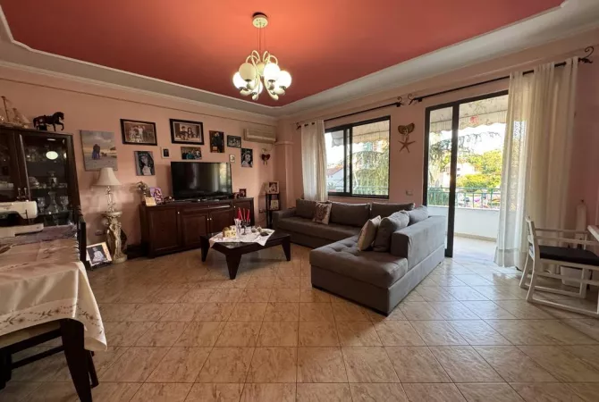 Shitet, Apartament 3+1+2, Kompleksi Grand, Ali Demi , Tiranë. Empire57198