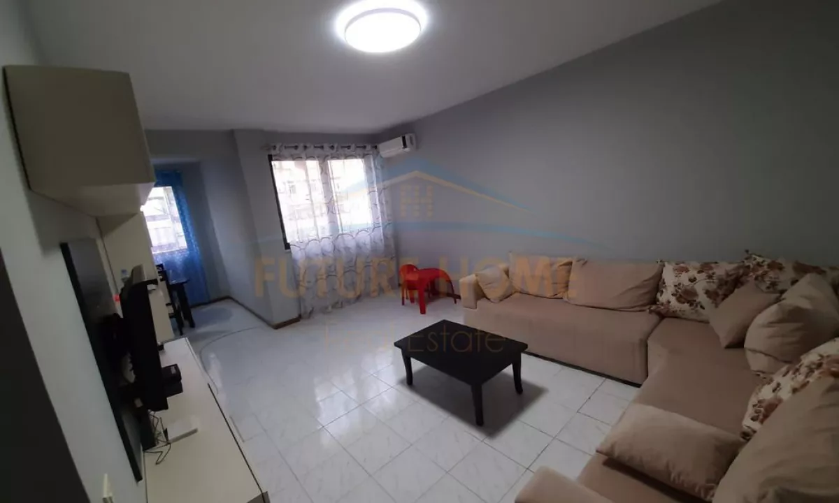Shtepi ne shitje Apartament ne Tirane, 2+1, Mobilimi E mobiluar, Pagesa 175,000  Euro.