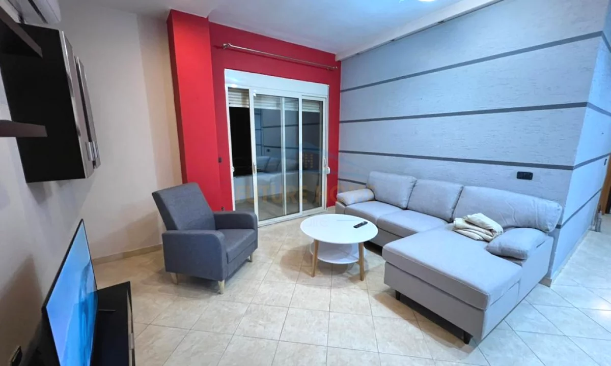 Shtepi me qera Apartament ne Tirane, 2+1, Mobilimi E mobiluar, Pagesa 651  Euro.