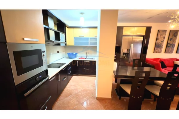 Shtepi me qera Apartament ne Tirane, 3+1, Mobilimi E mobiluar, Pagesa 630  Euro.