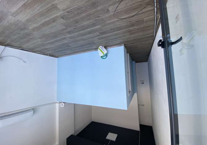 Business Property for Rent 1+1 in Tirana - 550 Euro