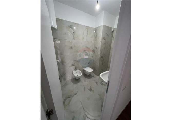 Business Property for Rent 3+1 in Tirana - 400 Euro