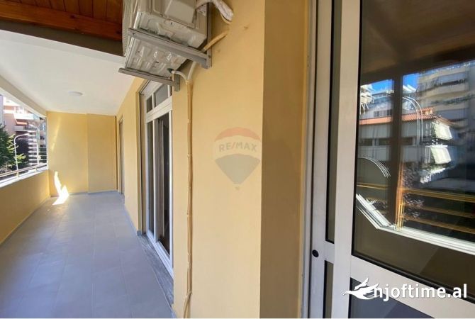 Ofrohet apartament 2+1+2 me qira prane Pavarotit.